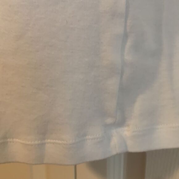 GAP, crew neck white T,.  Never worn, no staining or pitting, Small - Picture 4 of 10